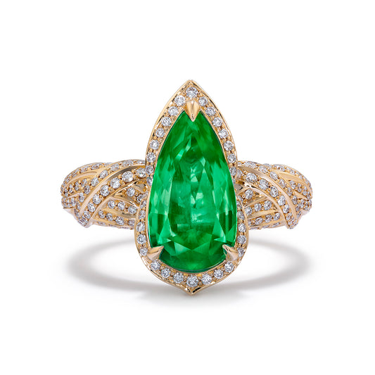 Muzo Colombian Emerald Ring with D Flawless Diamonds set in 18K Yellow Gold