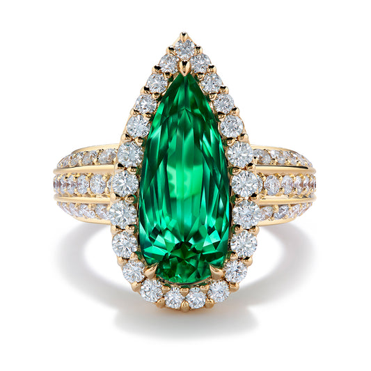 Muzo Colombian Emerald Ring with D Flawless Diamonds set in 18K Yellow Gold