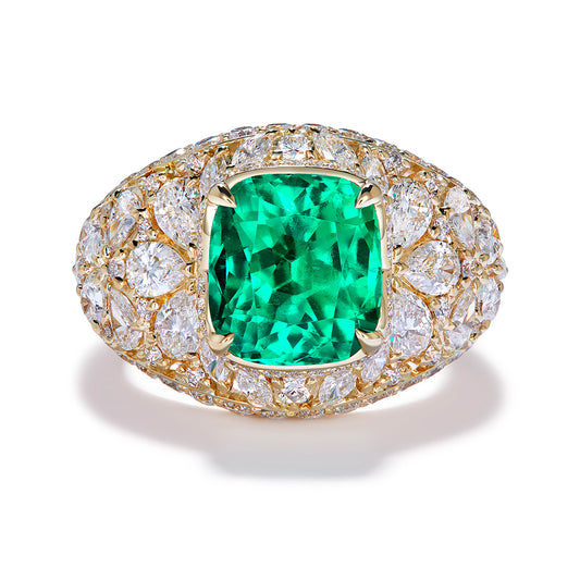 Muzo Colombian Emerald Ring with D Flawless Diamonds set in 18K Yellow Gold