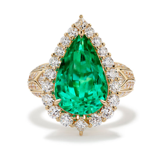Muzo Colombian Emerald Ring with D Flawless Diamonds set in 18K Yellow Gold