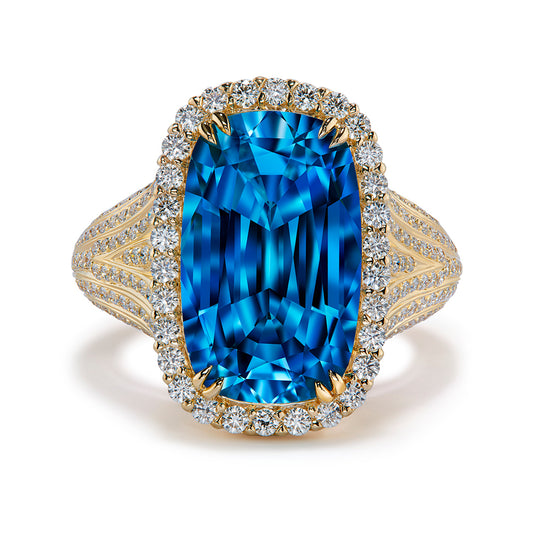 Brazilian Santa Maria Aquamarine Ring with D Flawless Diamonds set in 18K Yellow Gold
