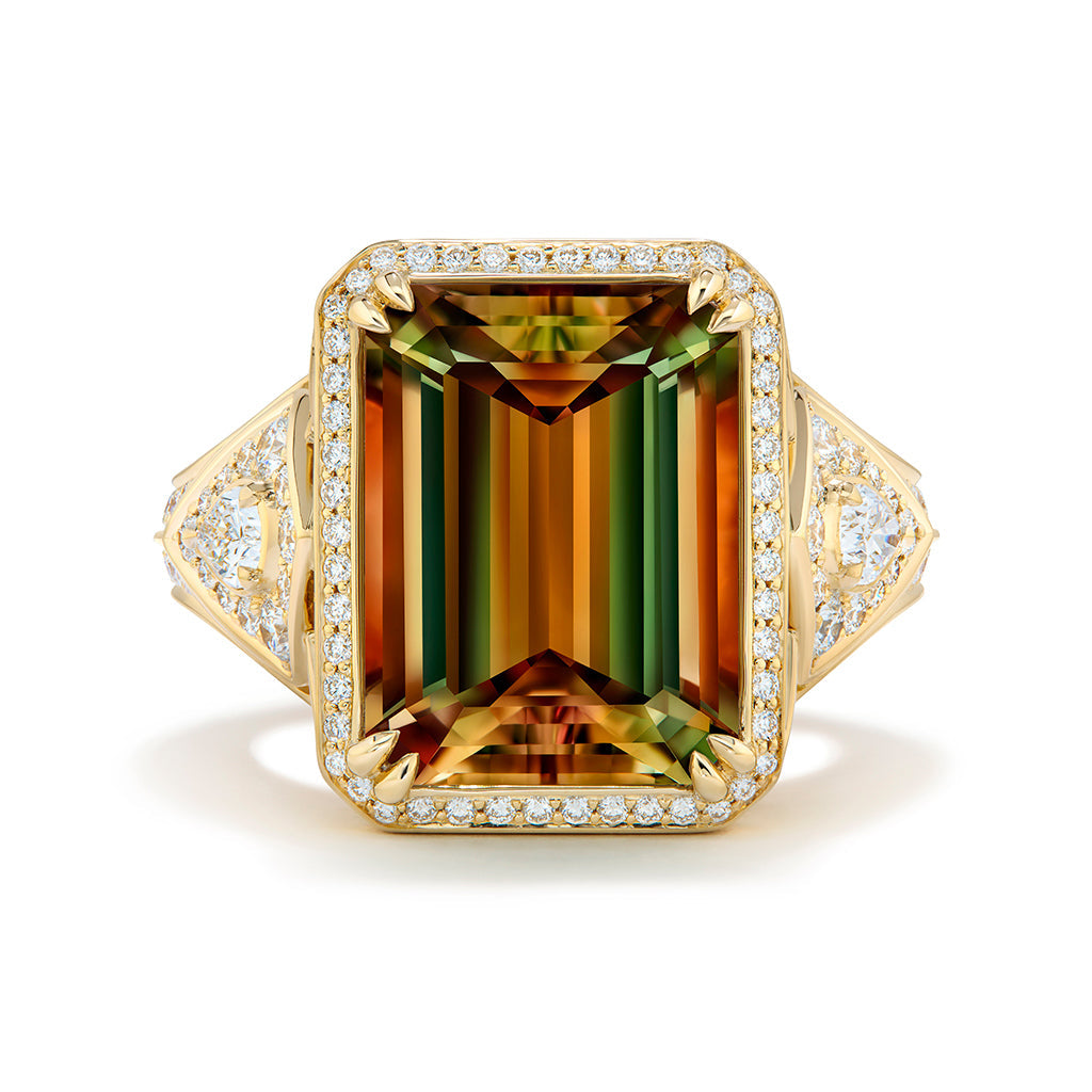 Zultanite Ring with D Flawless Diamonds set in 18K Yellow Gold