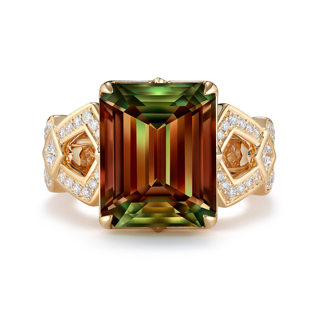 Zultanite Ring with D Flawless Diamonds set in 18K Yellow Gold