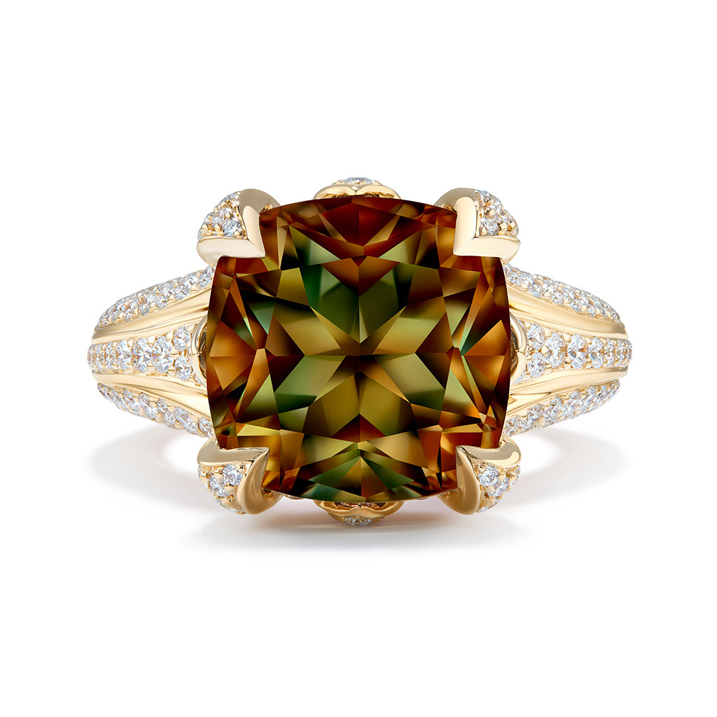 Zultanite Ring with D Flawless Diamonds set in 18K Yellow Gold