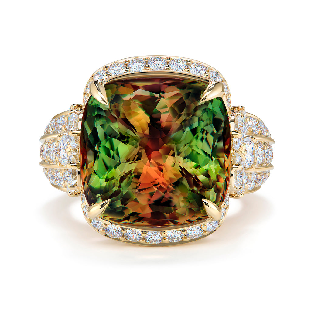Zultanite Ring with D Flawless Diamonds set in 18K Yellow Gold