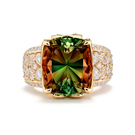 Zultanite Ring with D Flawless Diamonds set in 18K Yellow Gold
