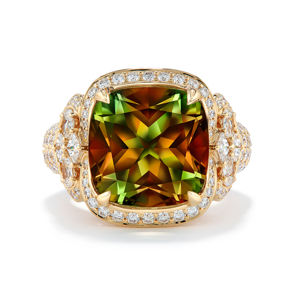 Zultanite Ring with D Flawless Diamonds set in 18K Yellow Gold