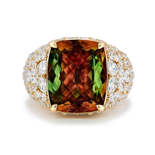 Zultanite Ring with D Flawless Diamonds set in 18K Yellow Gold