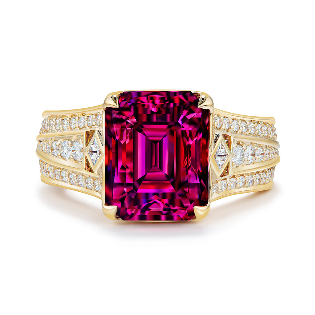 Ceylon Raspberry Garnet Ring with D Flawless Diamonds set in 18K Yellow Gold