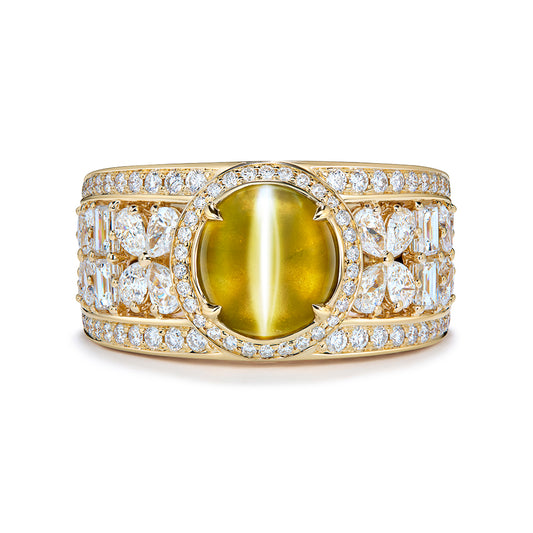 Milk And Honey Blinking Cats Eye Chrysoberyl Ring with D Flawless Diamonds set in 18K Yellow Gold