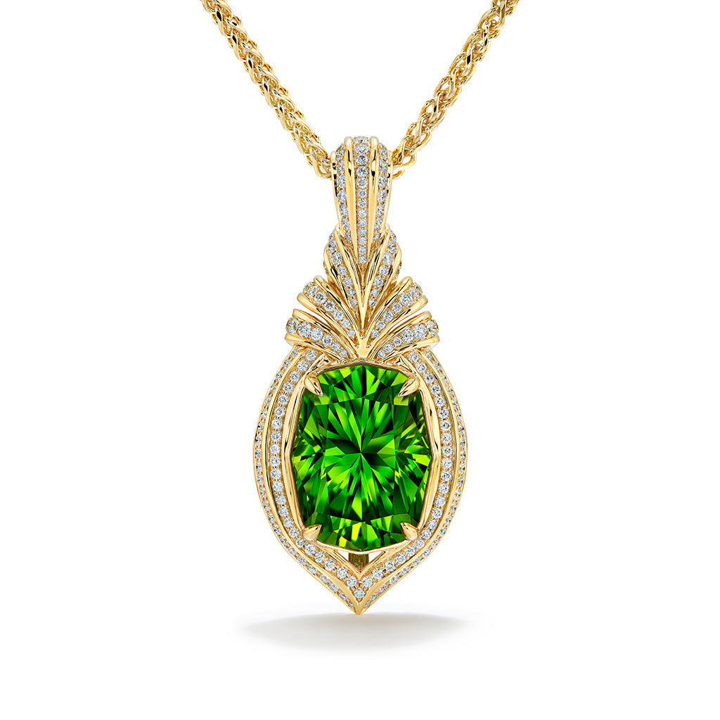 Zabargad Peridot Necklace with D Flawless Diamonds set in 18K Yellow Gold