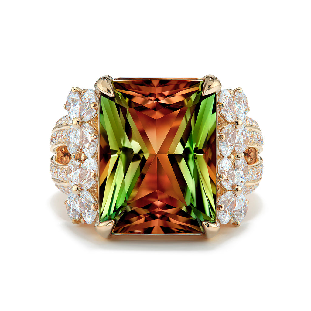 Zultanite Ring with D Flawless Diamonds set in 18K Yellow Gold