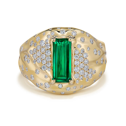 Panjshir Vivid Green Emerald Ring with D Flawless Diamonds set in 18K Yellow Gold