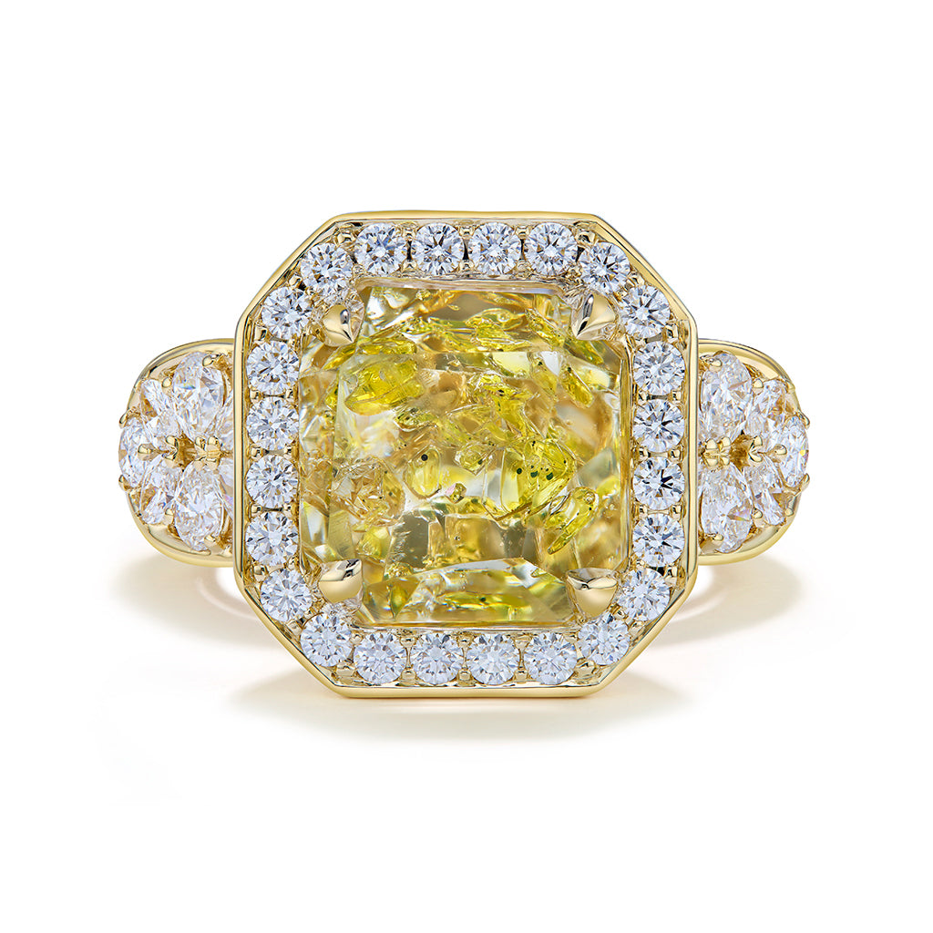 500 Million Year Himalayan Enhydro Petroleum Quartz Ring with D Flawless Diamonds set in 18K Yellow Gold