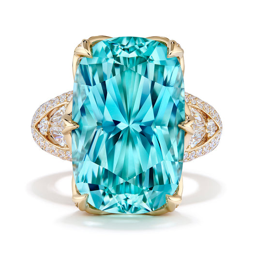 Nigerian Vanadium Beryl Ring with D Flawless Diamonds set in 18K Yellow Gold