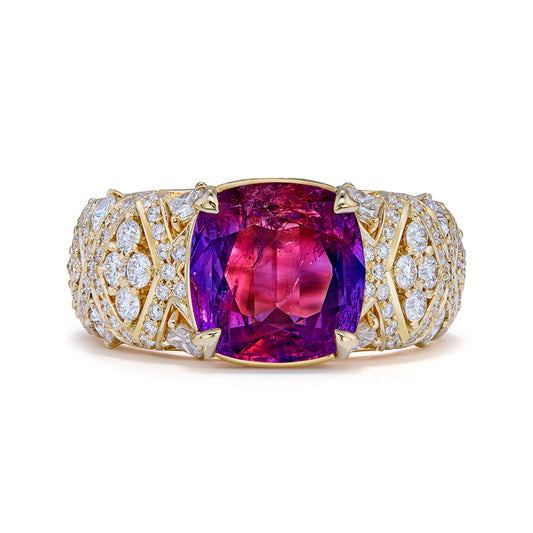 Unheated Magenta Kashmir Sapphire Ring with D Flawless Diamonds set in 18K Yellow Gold