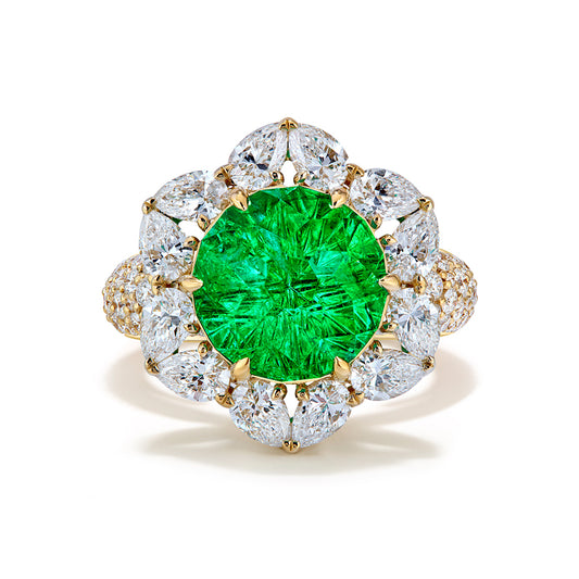 No Oil Emerald Ring with D Flawless Diamonds set in 18K Yellow Gold