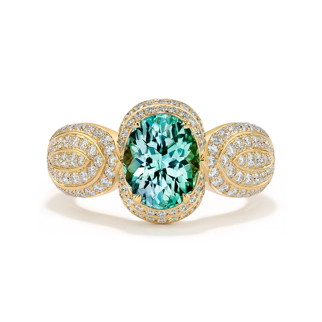 Prismatine Ring with D Flawless Diamonds set in 18K Yellow Gold