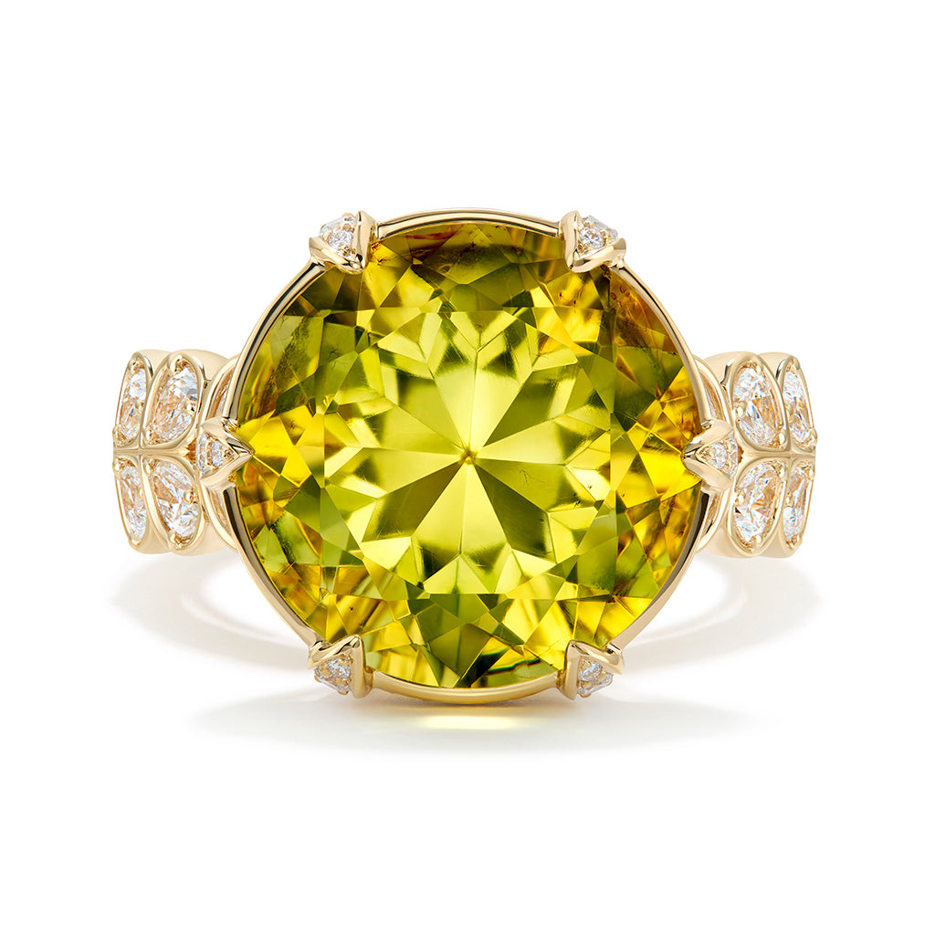 Dominican Ancient Amber Ring with D Flawless Diamonds set in 18K Yellow Gold