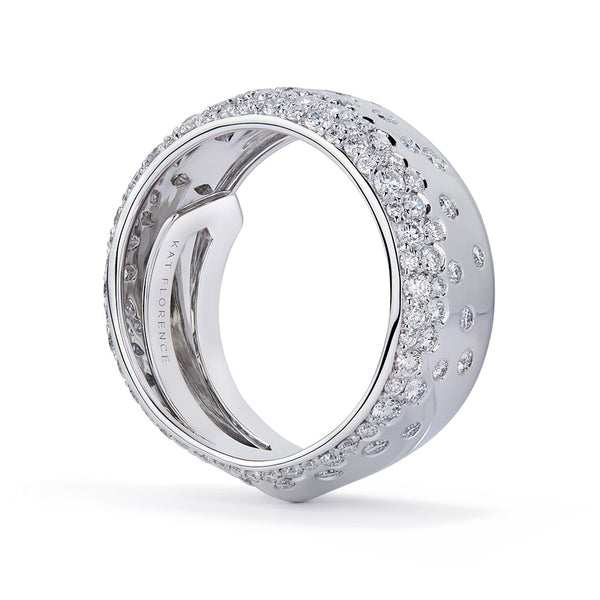 Sodapop D Flawless Diamond Ring set in 18K Gold