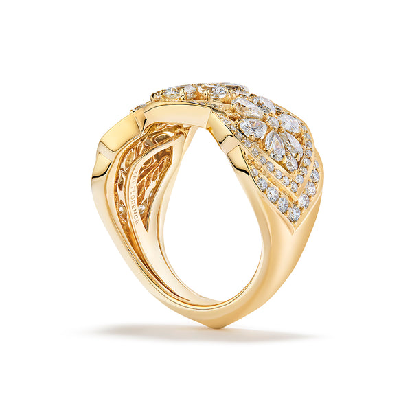 Deco Daisies D Flawless Diamond Ring set in 18K Yellow Gold