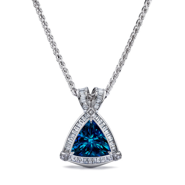 Santa Maria Aquamarine Necklace with D Flawless Diamonds set in 18K White Gold